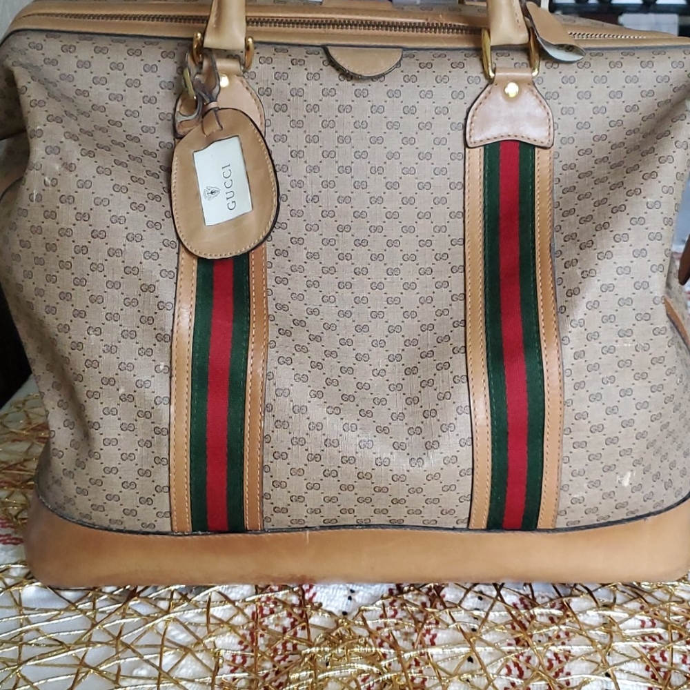 Authentic Gucci Weekend Bag - Picture 14 of 16